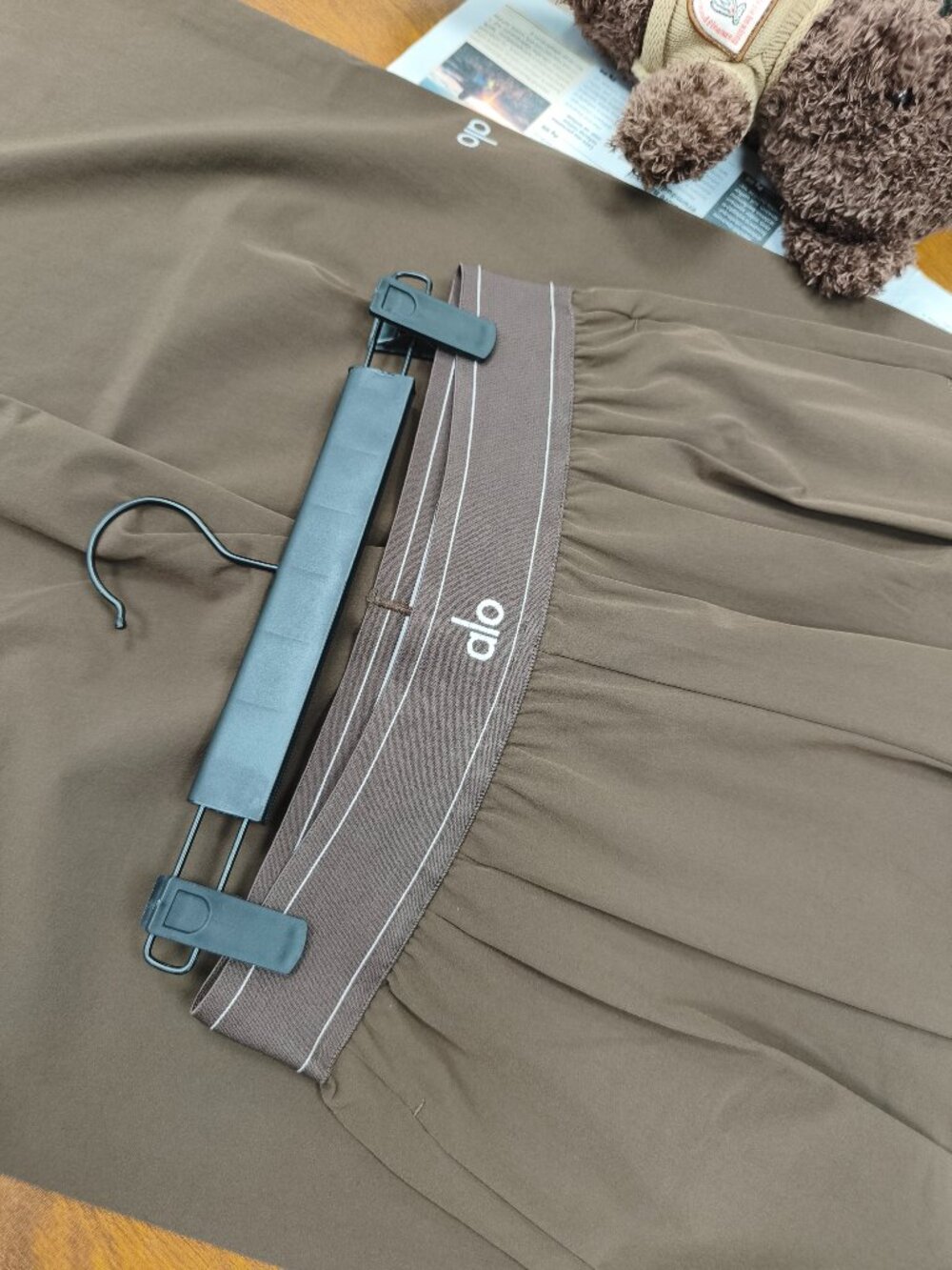 🤎ALO Yoga Suit Up Trouser Coffee Brown/Espresso(Regular 30" Inseam)🚭Smoke-free - Picture 4 of 7